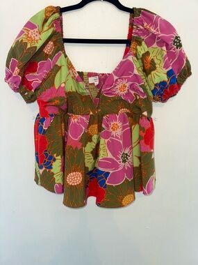 Entro Puff-Sleeve Top